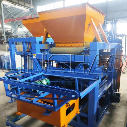 Advanced PLC control panel of LINGHAO QTJ4-25 block making machine
